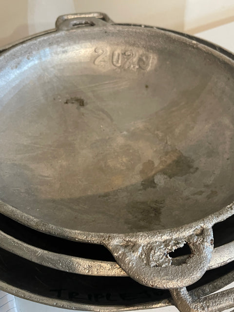 Frying pans in different sizes