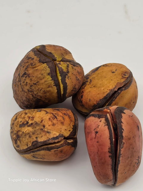 African Kolanut 3 lobes( Obi Oloju meta) 4 pieces